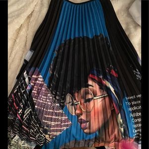 I love this skirt, I just wish it looked good on me.